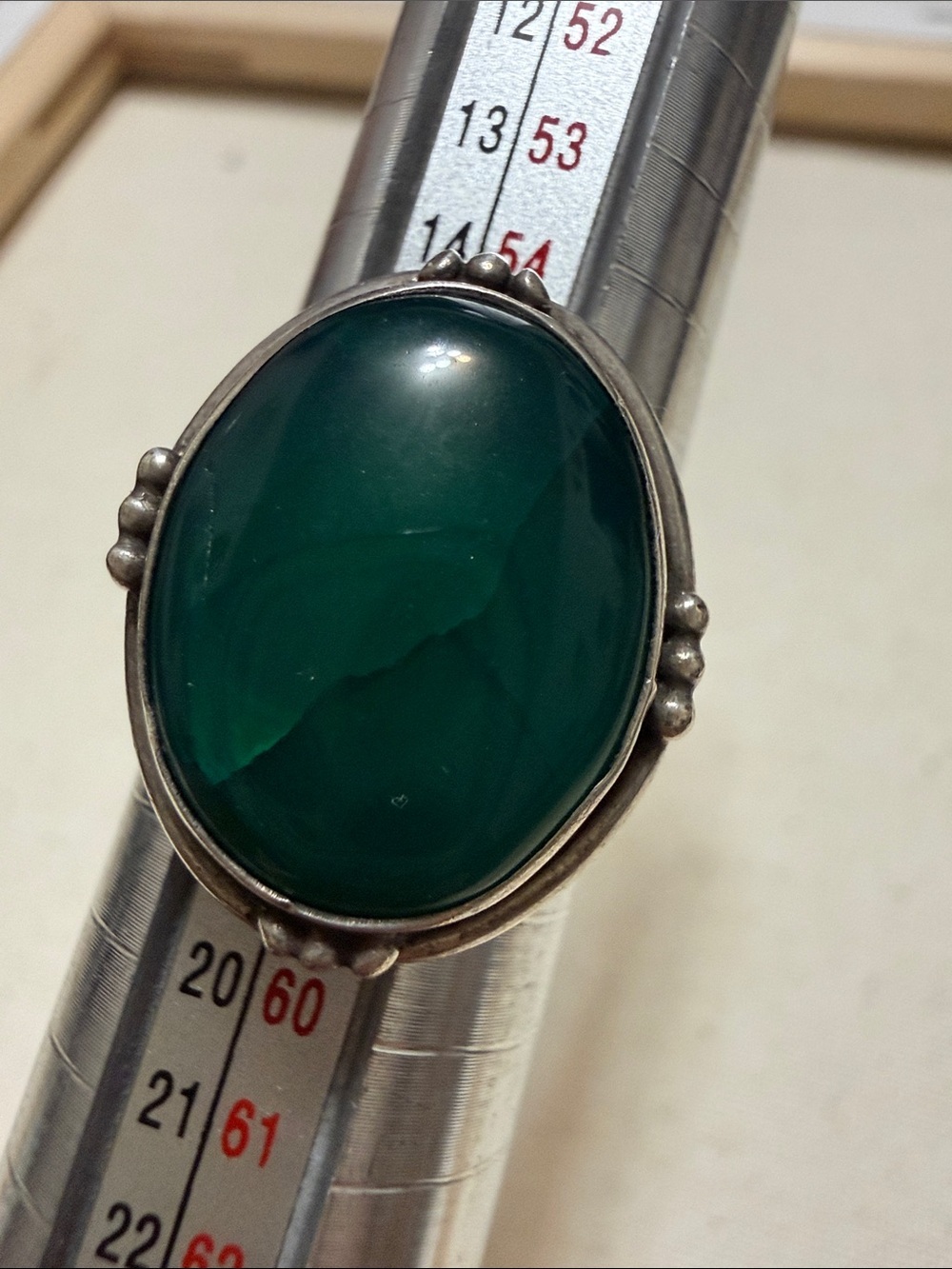 Sterling Silver 925 Green Chalcedony Oval Sterling Ring size 8 - Picture 6 of 10